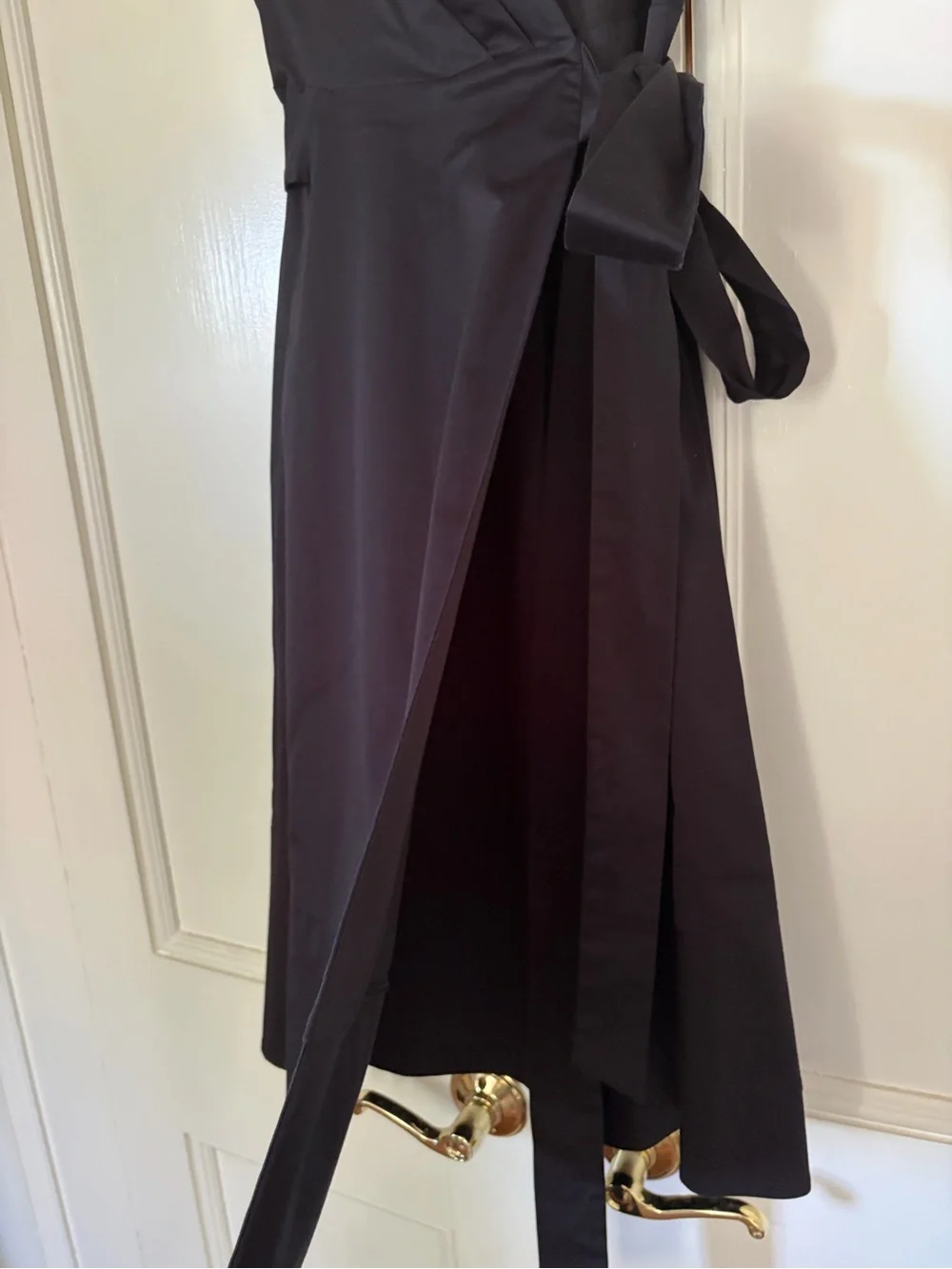 kate spade Black Cap-Sleeve Wrap Midi Dress